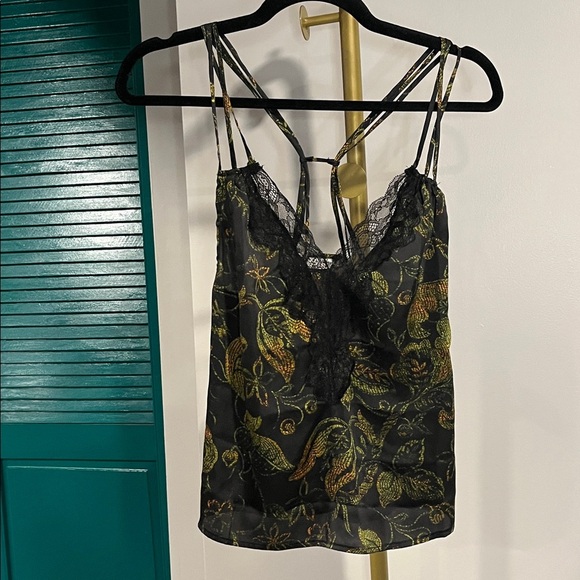 NWT Free People Off the Coast Cami Lace Black Strappy Relaxed Fit Elegant Tank - Picture 7 of 9